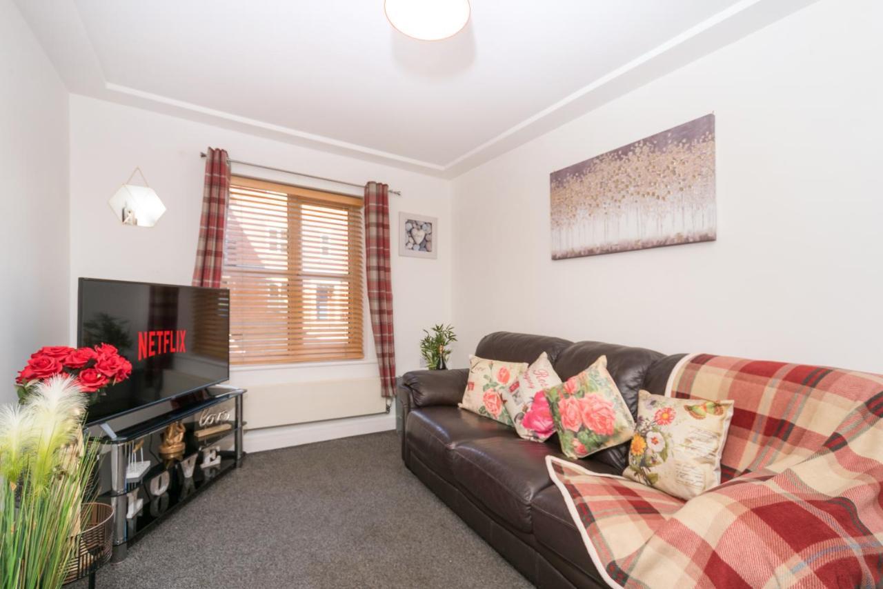 City Centre Posh Parlour Gated Parking 1Bed Wifi Кингстън ъпон Хъл Екстериор снимка